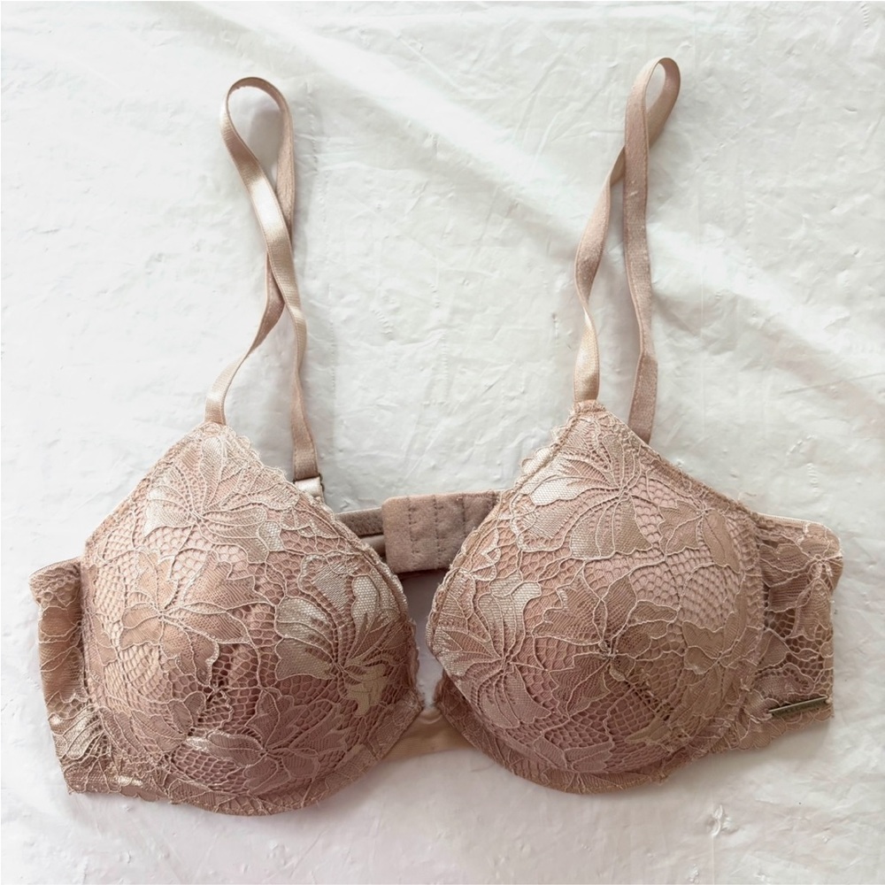 NWOT Vince Caputo Beige Floral Lace Full Coverage Underwire SZ 36C